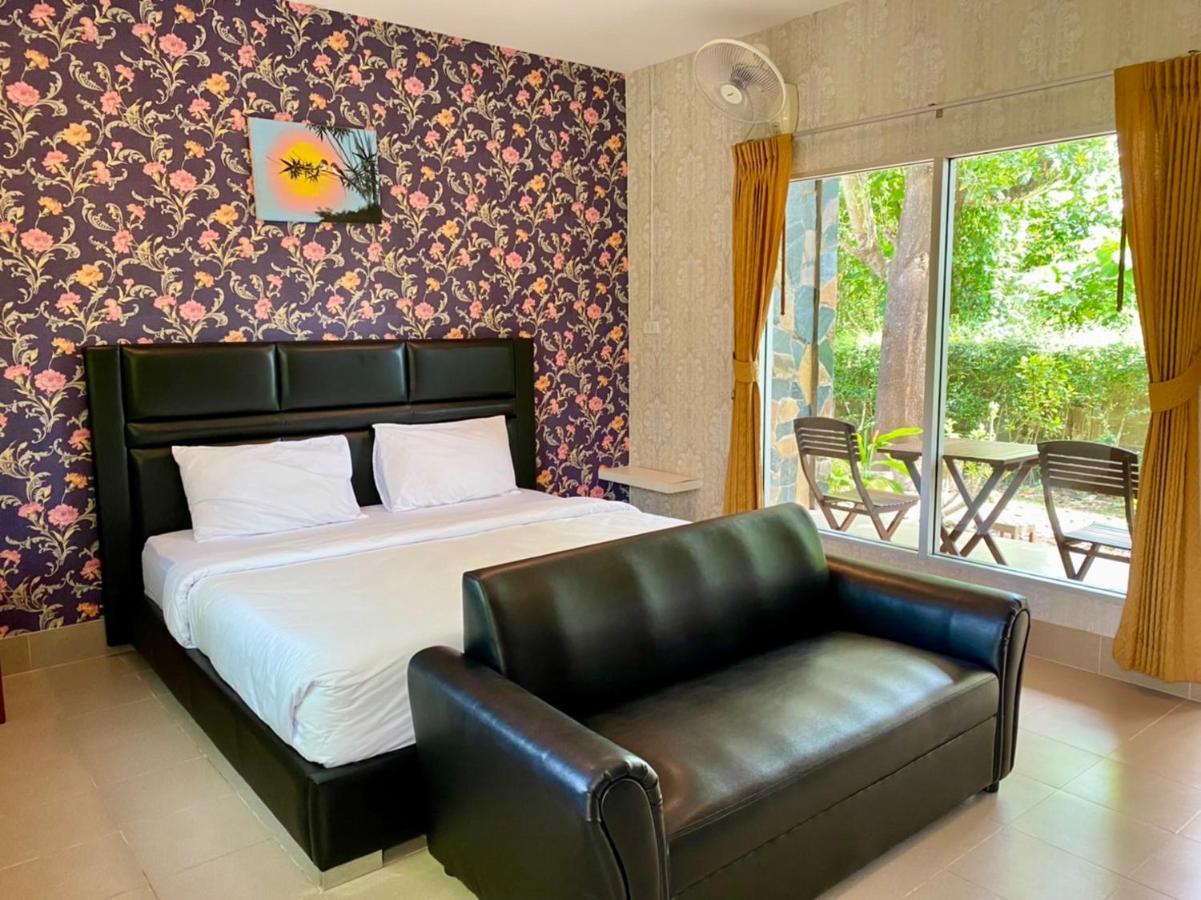 Canal Resort Nai Yang Екстер'єр фото